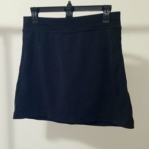 Black skort